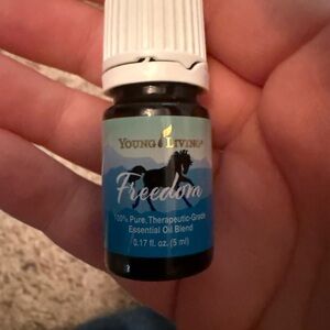 Young Living Freedom Oil Blend with Blue Label
